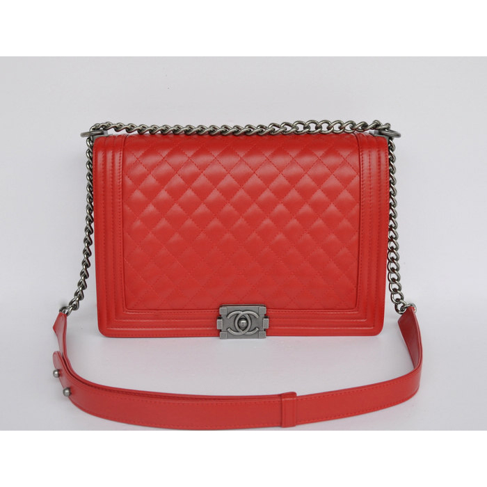 2014 Boy Chanel Flap Shoulder Bag Sheepskin Leather A67087 Red