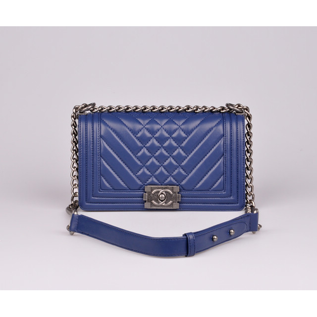 2014 Boy Chanel Flap Shoulder Bag in Sheepskin Leather A90191 Blue