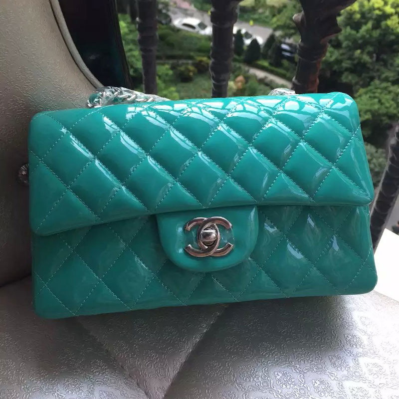2015 Chanel Classic Flap Bags Original patent leather A1116 in Green