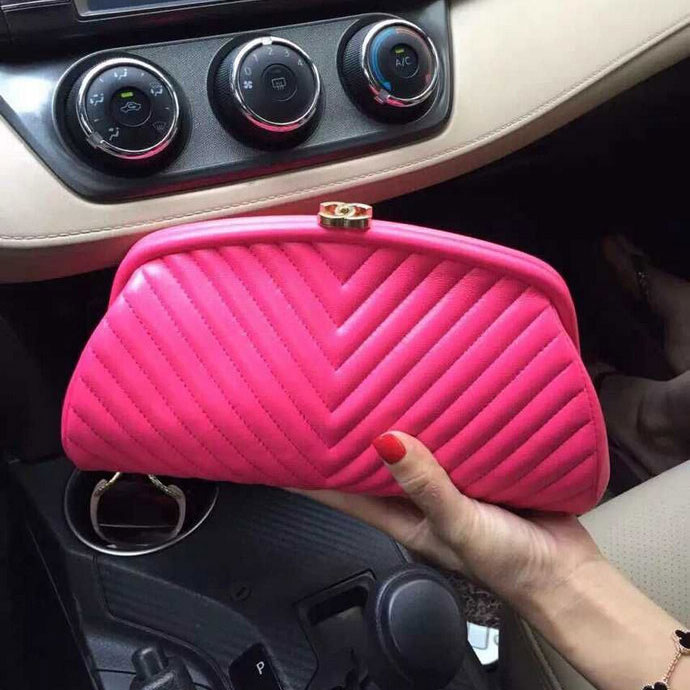 2015 Chanel Clutch Chevron Sheepskin Leather A35487 Rose