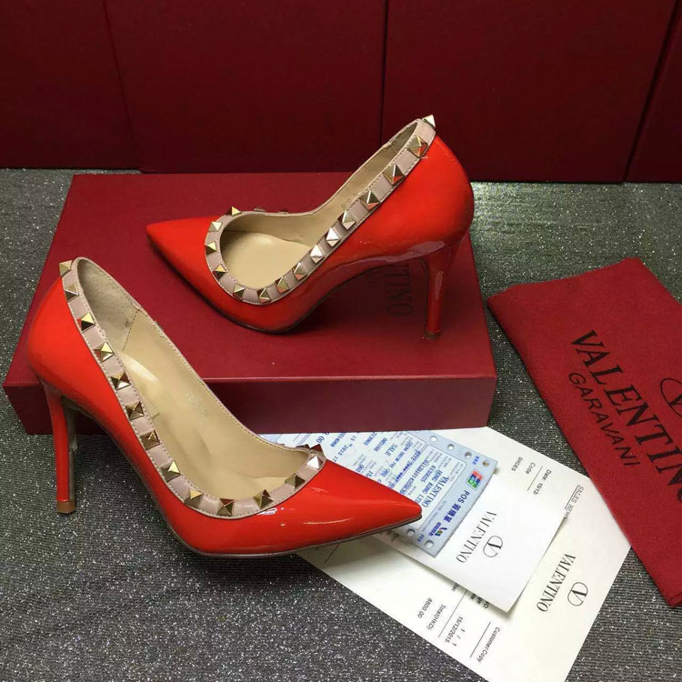 2016 Valentino women shoes in Patent leather with Rivet 9.5cm