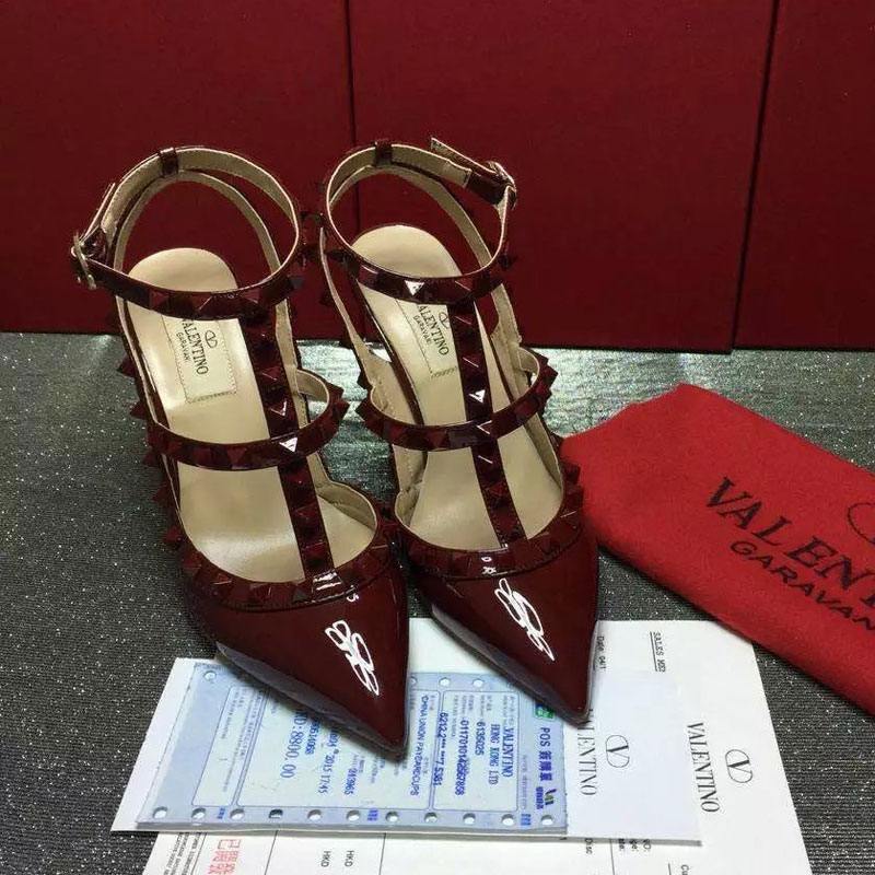 2016 Valentino women shoes in Patent leather with Rivet Heel Height 9.5cm
