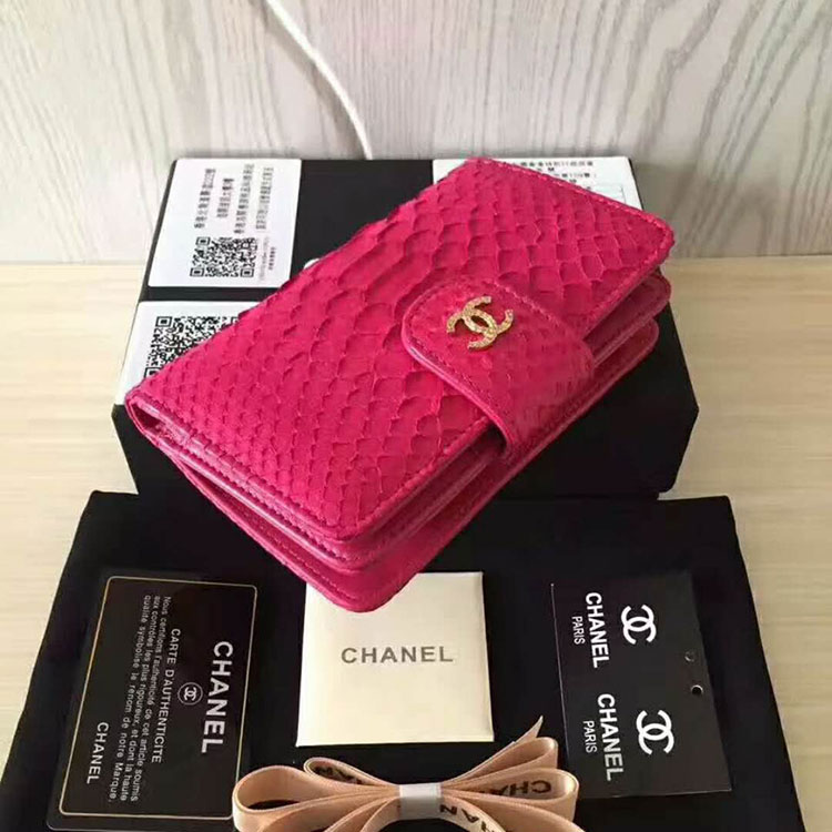 2017 Chanel Matelasse Bi-Fold Wallet Original python Leather A50073