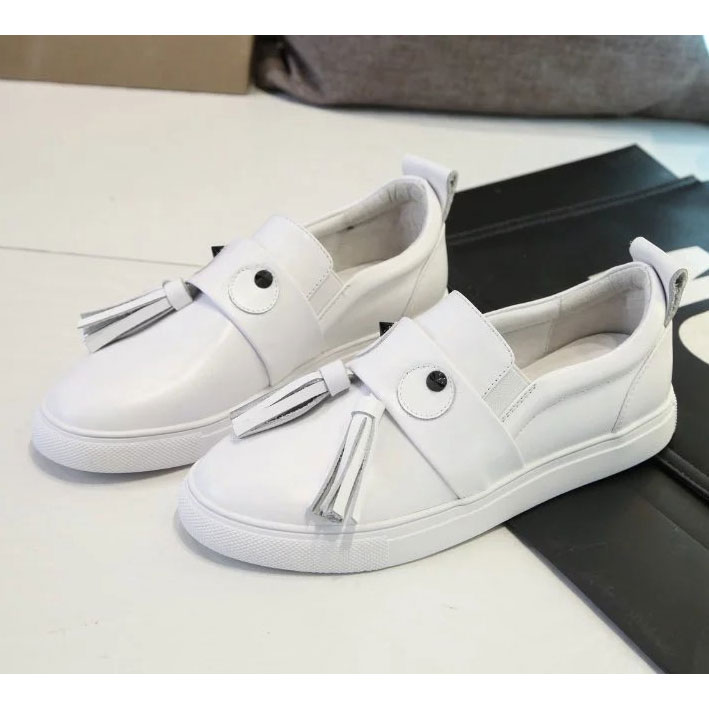 2017 Fendi women Casual shoes in Calfskin leather
