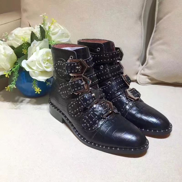 2017 Givenchy women Short Boots in Calfskin leather
