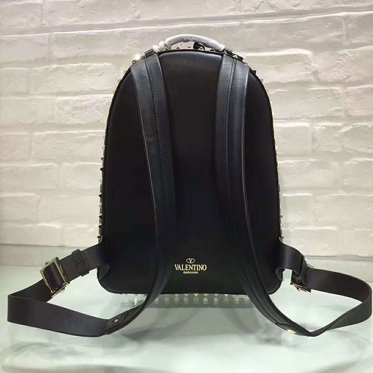 2018 VALENTINO ROCKSTUD ROLLING MEDIUM BACKPACK 0858