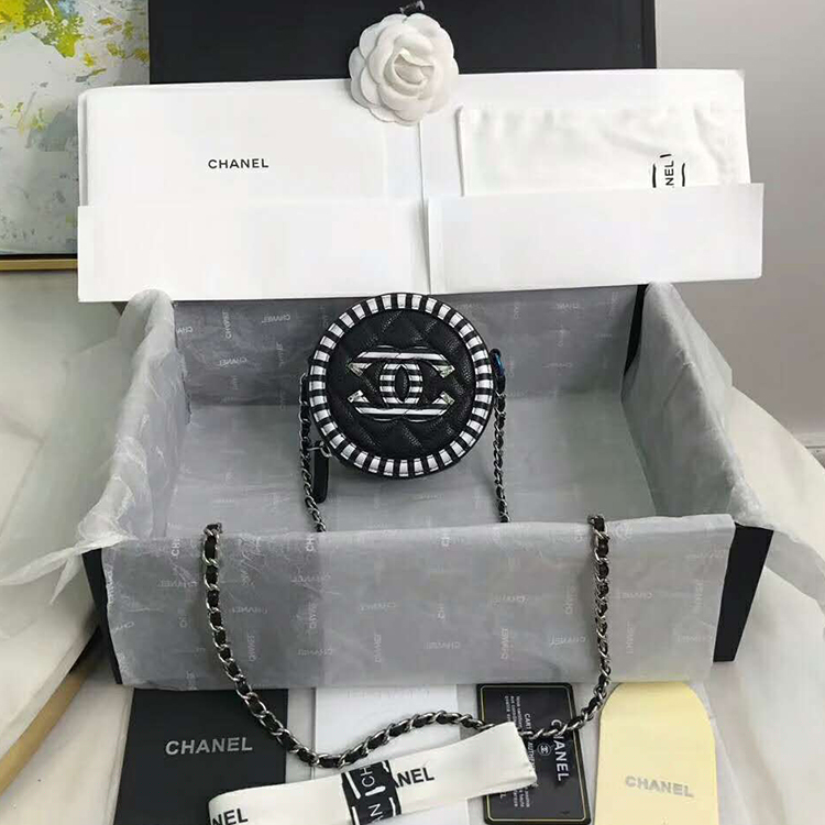 2019 Chanel Clutch with Chain