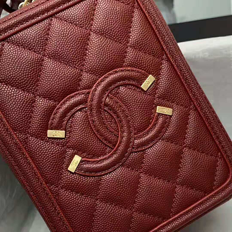 2019 Chanel vanity case