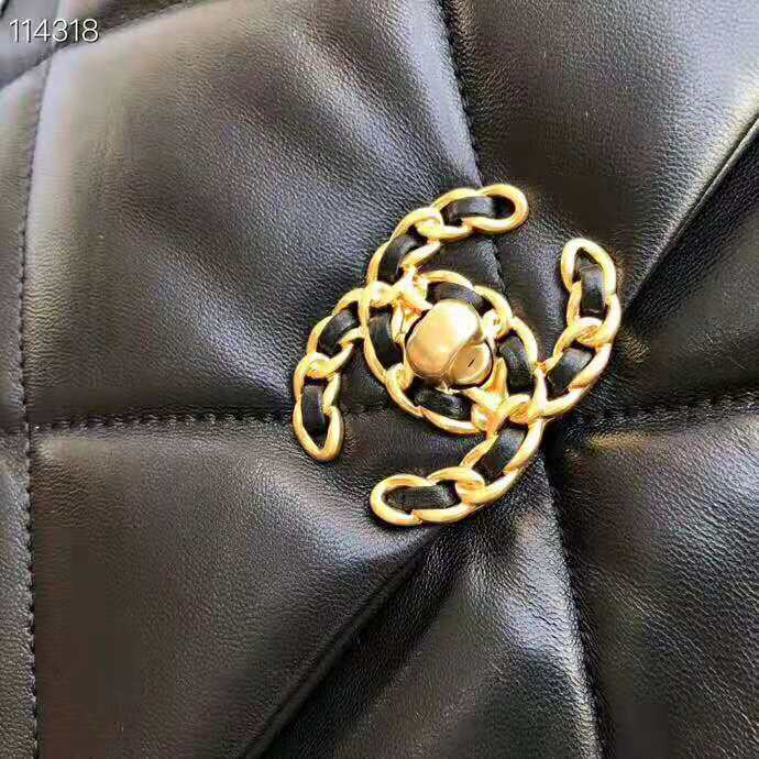 2020 Chanel 19 flap bag