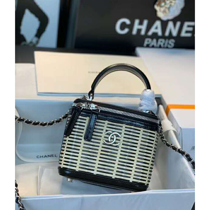 2020 Chanel Vanity Case
