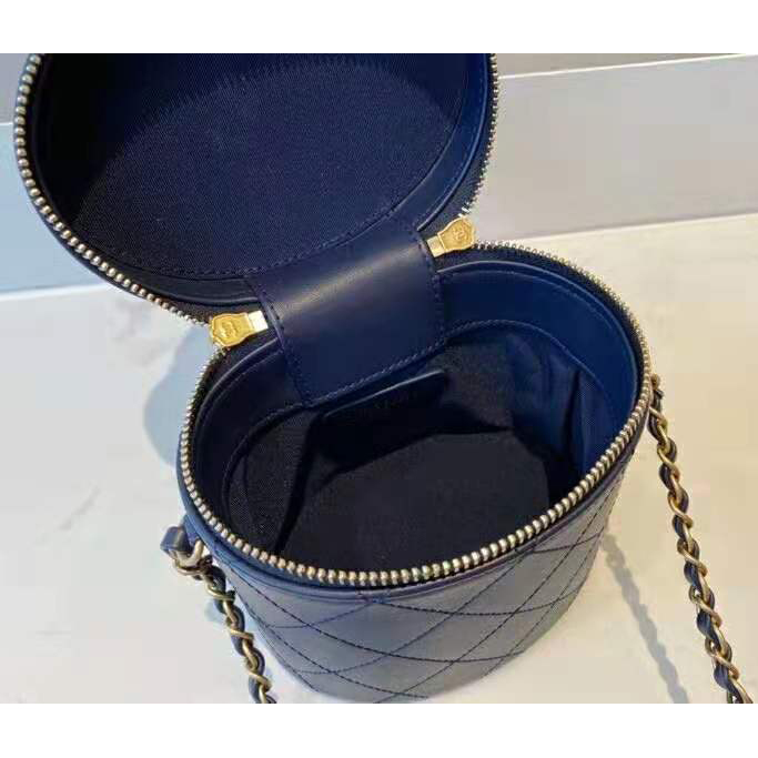 2020 Chanel vanity case