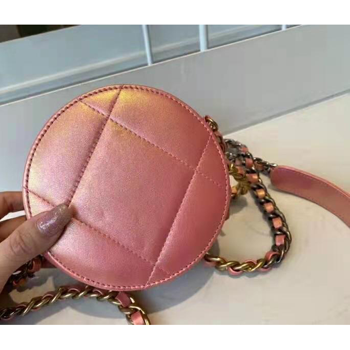2021 Chanel 19 clutch with chain
