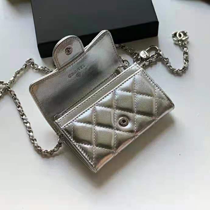 2021 Chanel classic belt bag