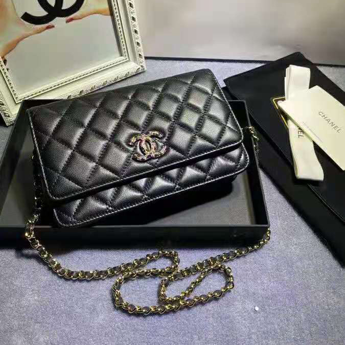 2021 Chanel wallet on chain