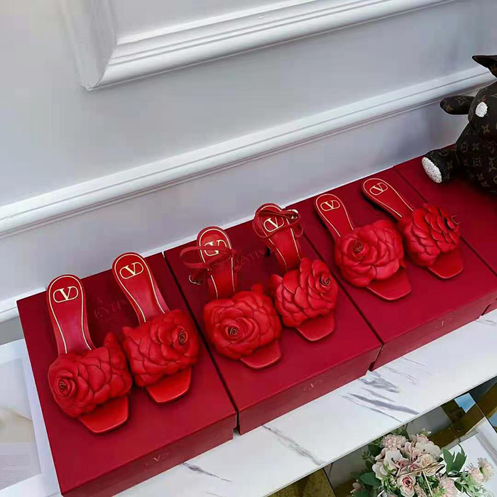 2021 Valentino women shoes