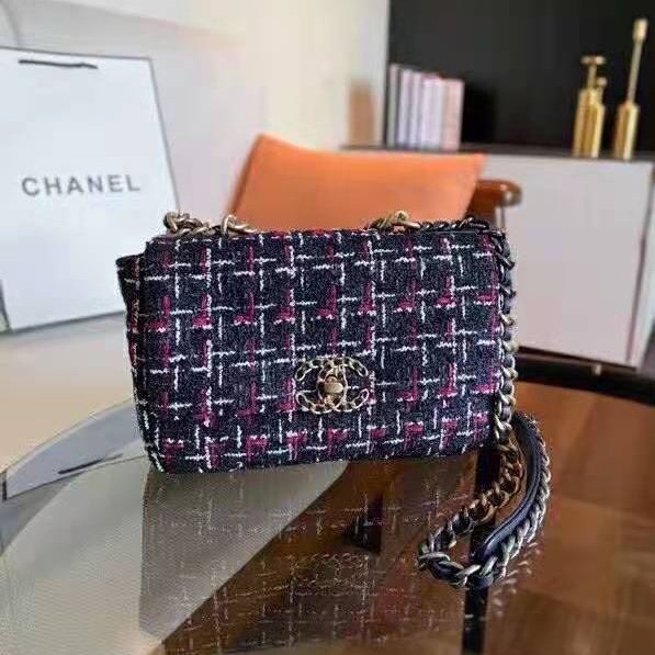 2021 chanel 19 flap bag