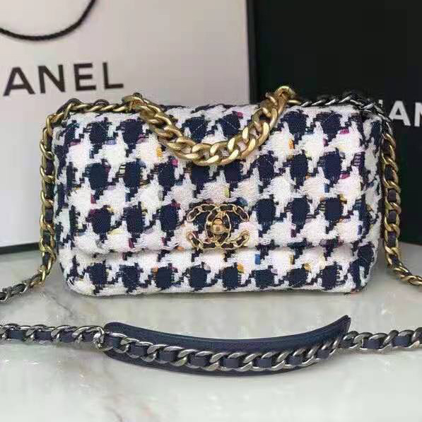 2021 chanel 19 flap bag