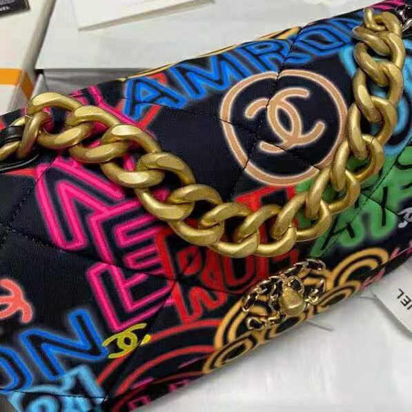 2021 chanel 19 flap bag