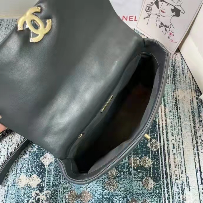 2021 chanel 19 flap bag