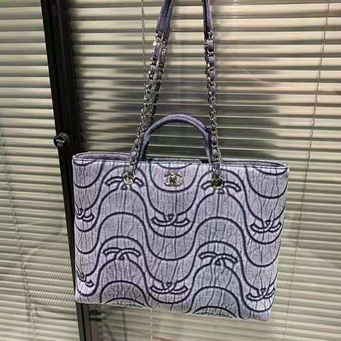 2021 chanel shopping bag