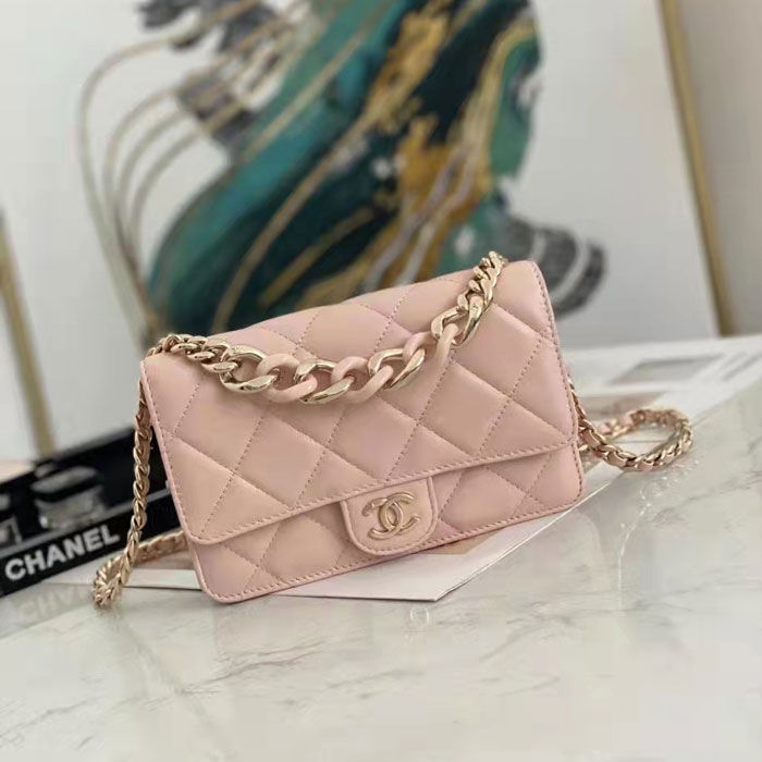 2022 CHANEL WALLET ON CHAIN