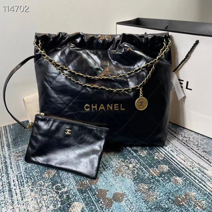 2022 Chanel 22 Handbag