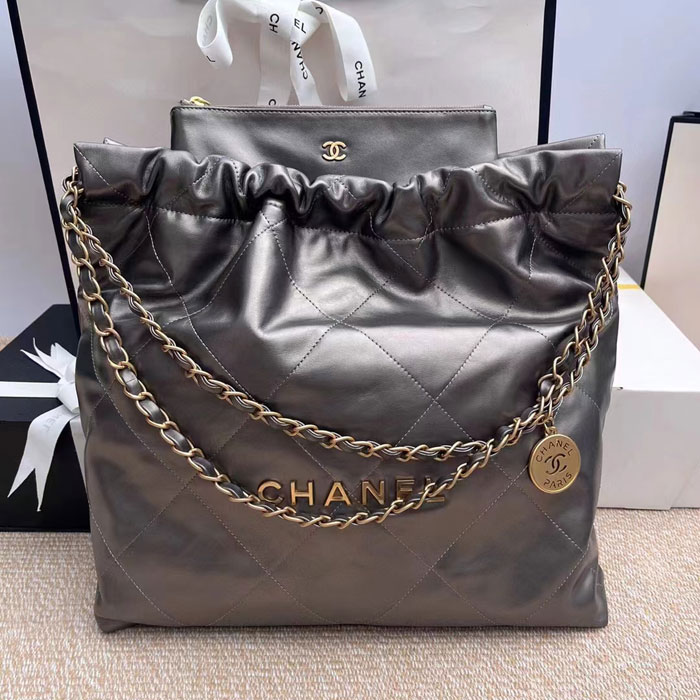 2022 Chanel 22 Handbag