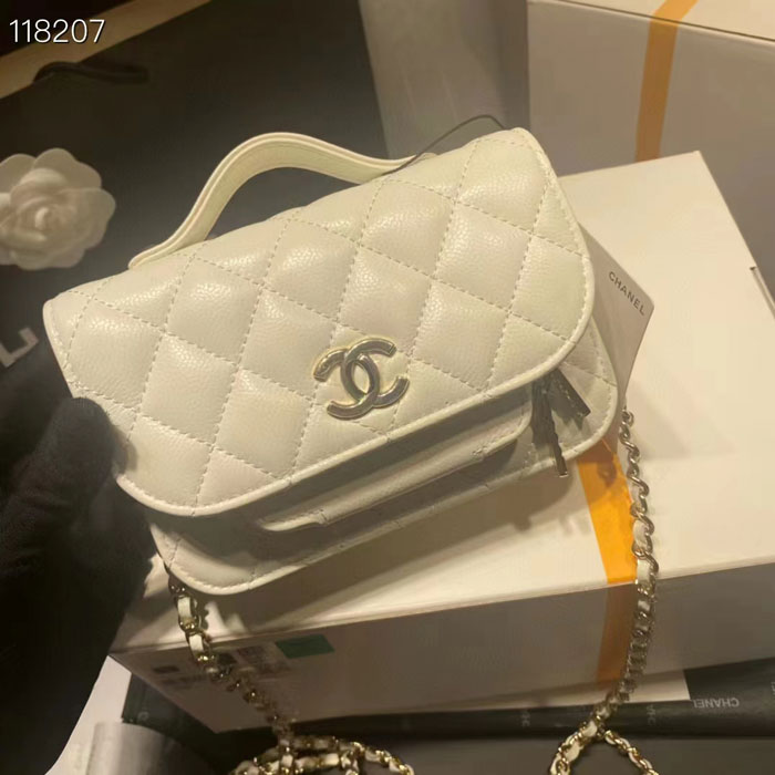2022 Chanel CLUTCH WITH CHAIN
