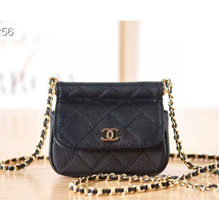 2022 Chanel CLUTCH WITH CHAIN