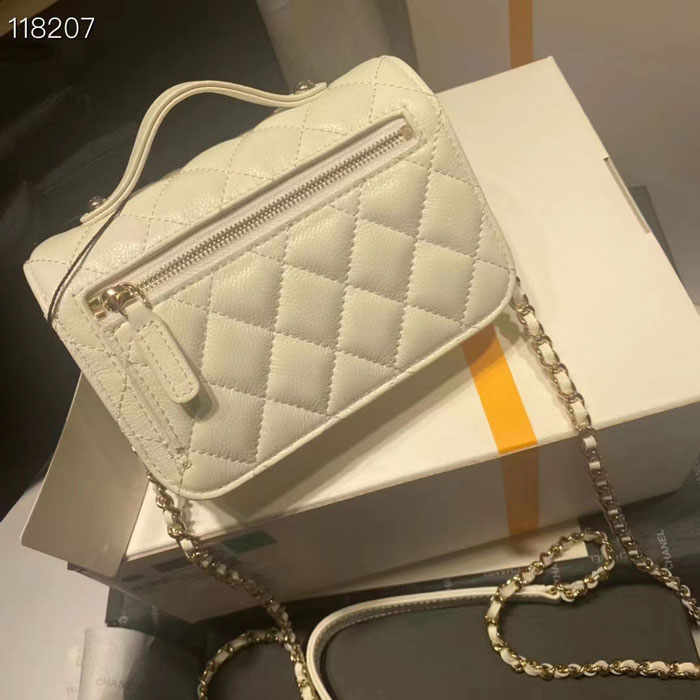 2022 Chanel CLUTCH WITH CHAIN