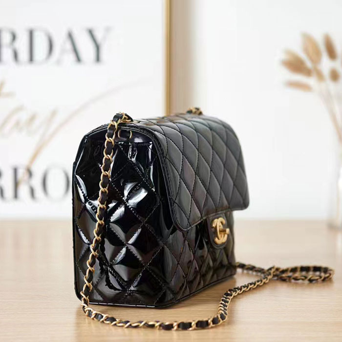 2022 Chanel FLAP BAG