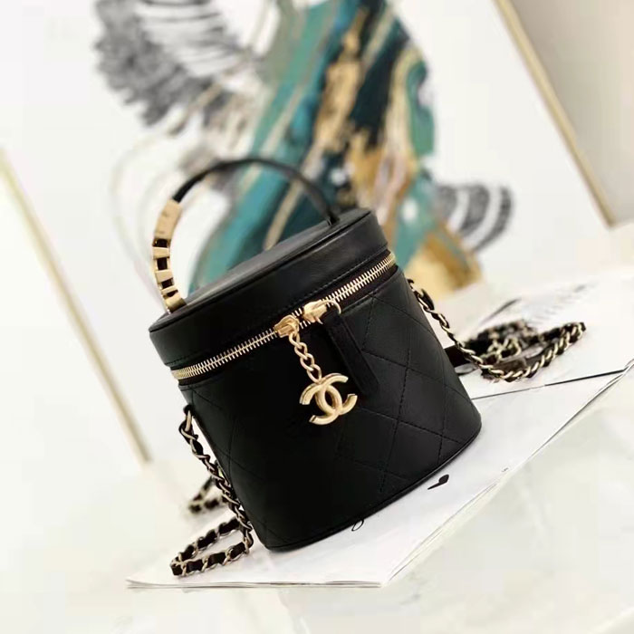 2022 Chanel vanity case