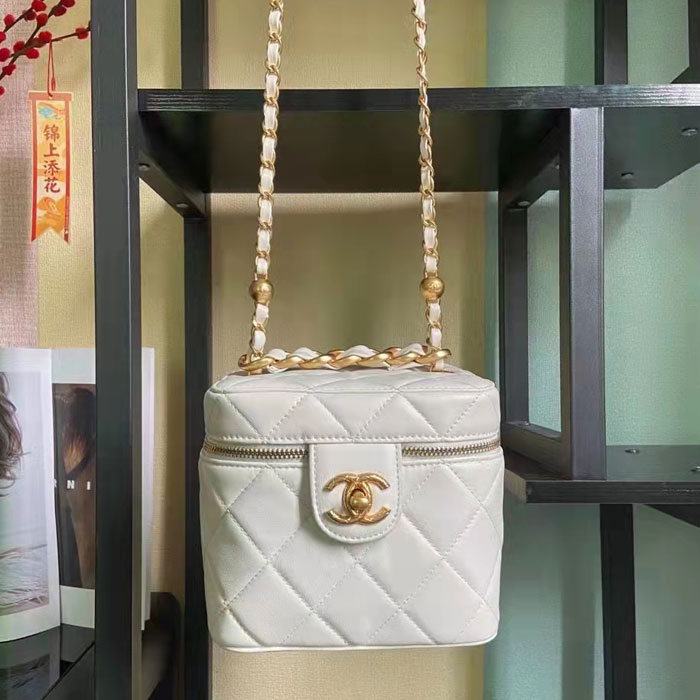 2022 Chanel vanity case