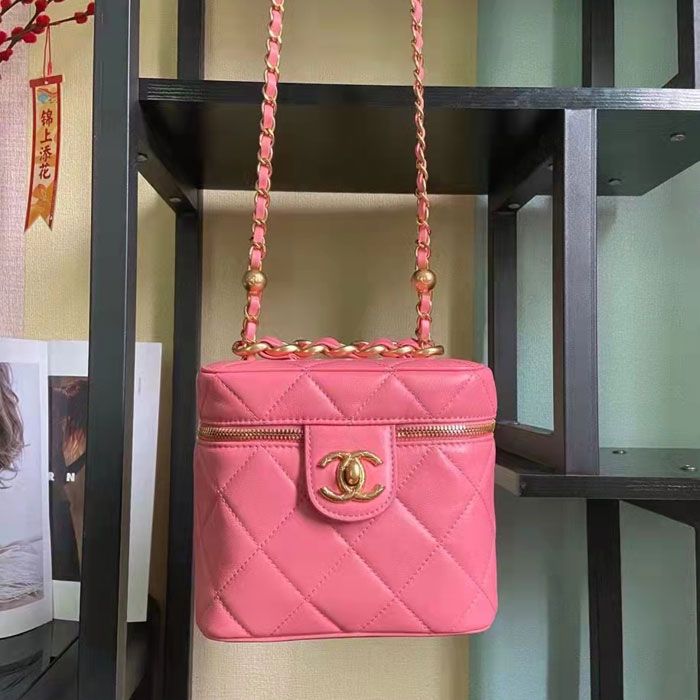2022 Chanel vanity case