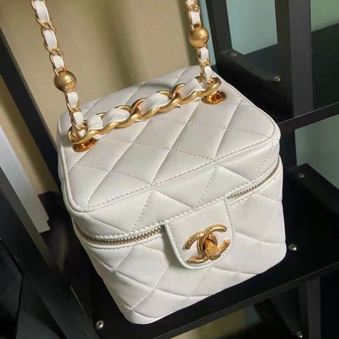 2022 Chanel vanity case