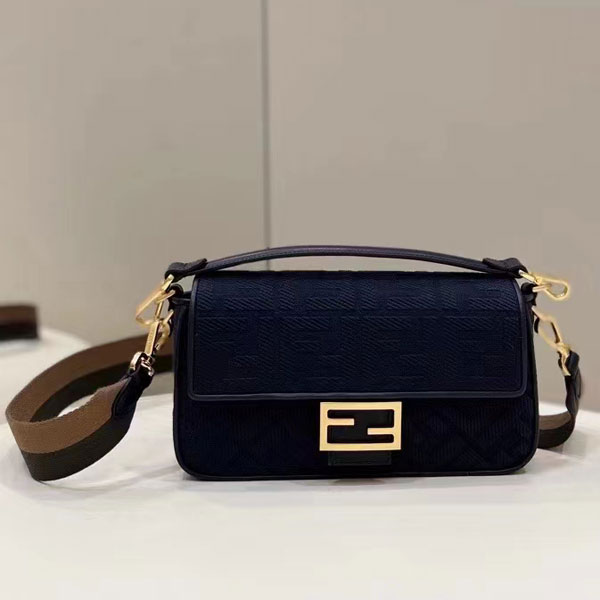 2022 Fendi Baguette