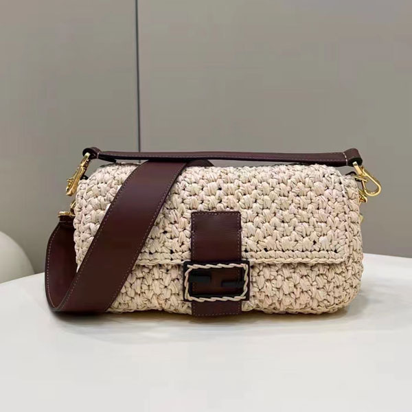 2022 Fendi Baguette