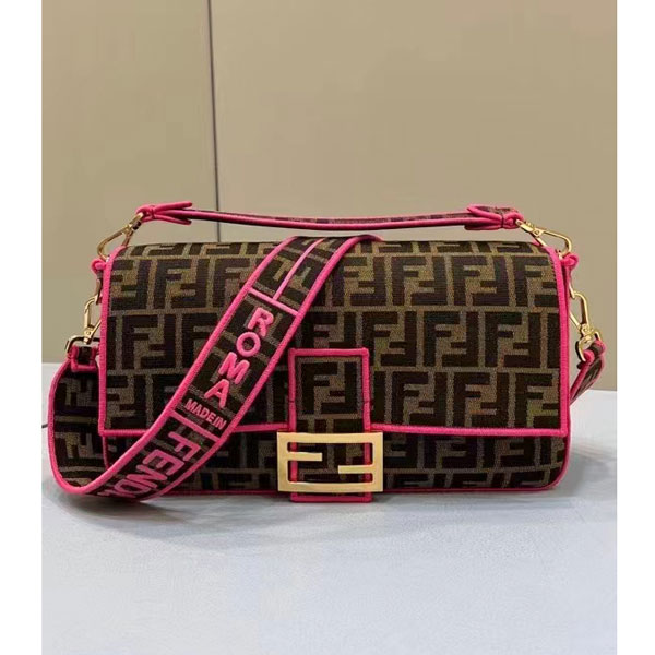 2022 Fendi Baguette