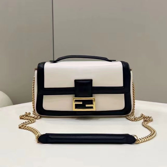 2022 Fendi Baguette