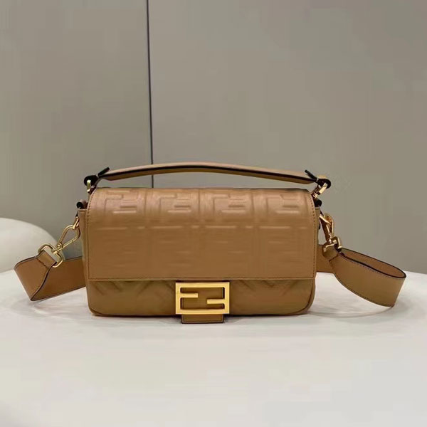 2022 Fendi Baguette