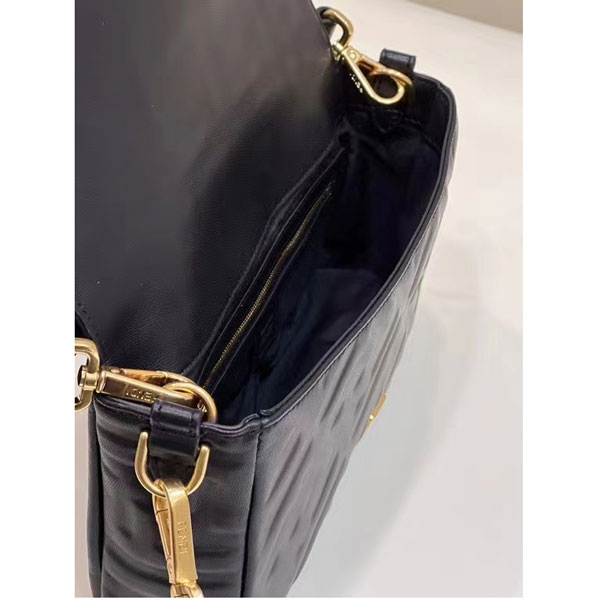2022 Fendi Baguette