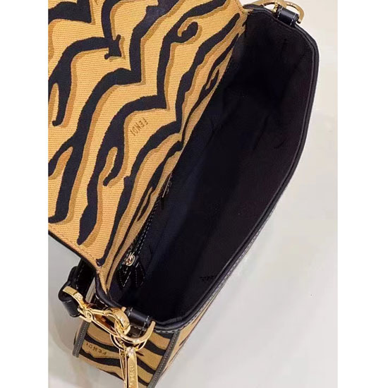 2022 Fendi Baguette