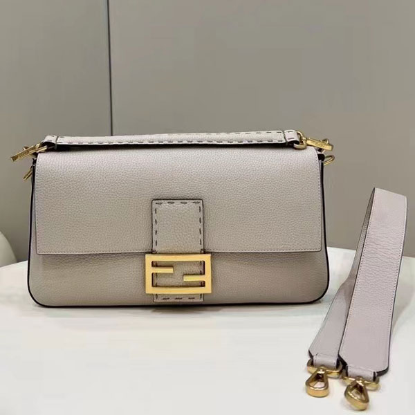 2022 Fendi Baguette Large
