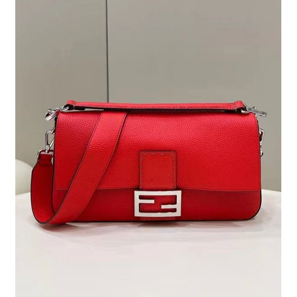 2022 Fendi Baguette Large