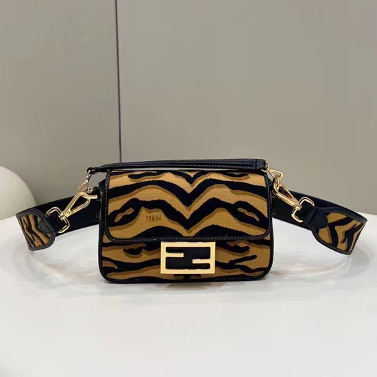 2022 Fendi Baguette Small
