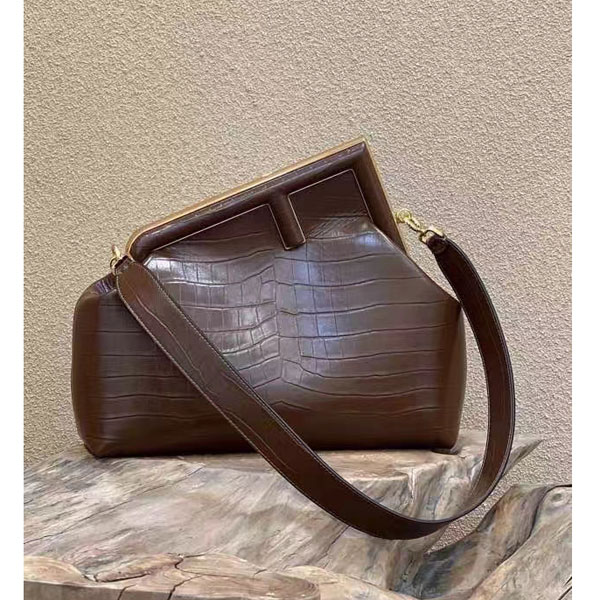 2022 Fendi First Medium