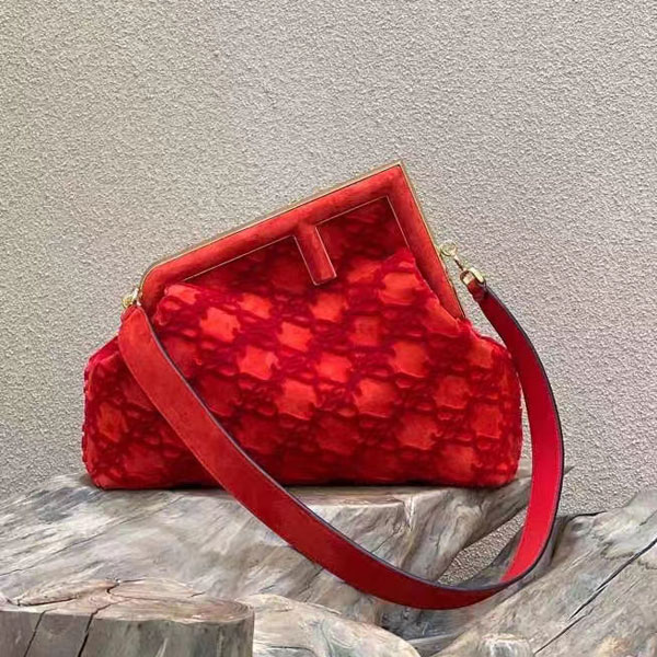 2022 Fendi First Medium