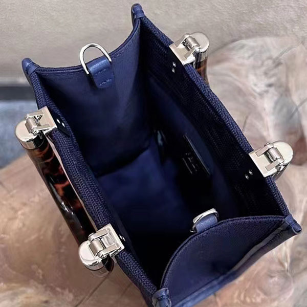 2022 Fendi Mini Sunshine Shopper