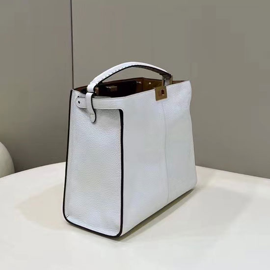 2022 Fendi Peekaboo