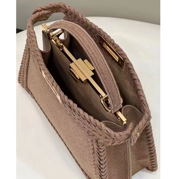 2022 Fendi Peekaboo
